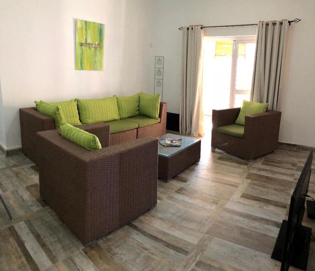Kays Residence Pereybere Beach Exterior photo